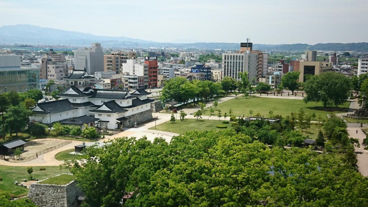 Toyama Daiichi Hotel Exteriör bild